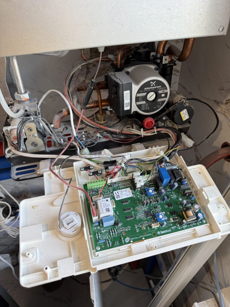 Подключение одноконтурного газового котла Иммергаз к бойлеру косвенного нагрева.